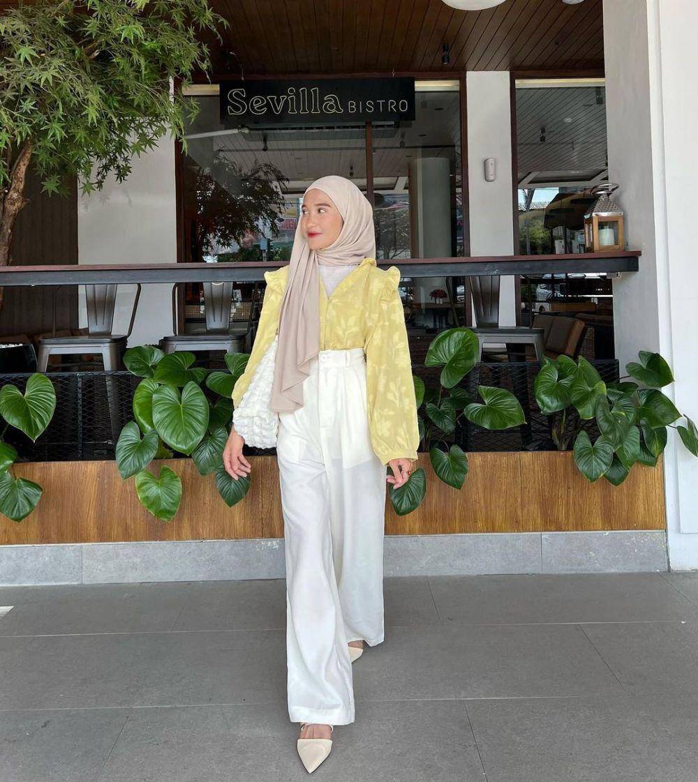 potret outfit ala Cut Indah Sundari (http://instagram.com/cutindahsundari)