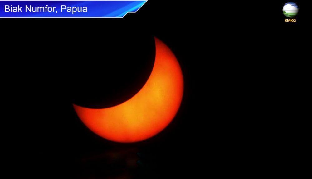 Gerhana matahari hibrid di Biak Numfor. (IDN Times/Istimewa)