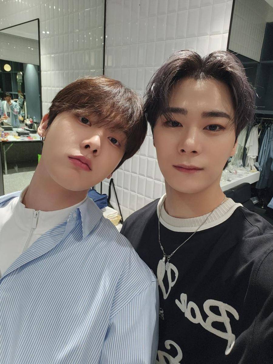 Moonbin dan Sanha ASTRO (twitter.com/offclASTRO)