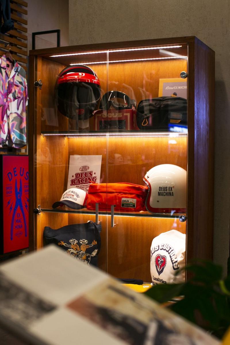 Apparel yang dijual di toko Deus di Kokas (dok. Deus)