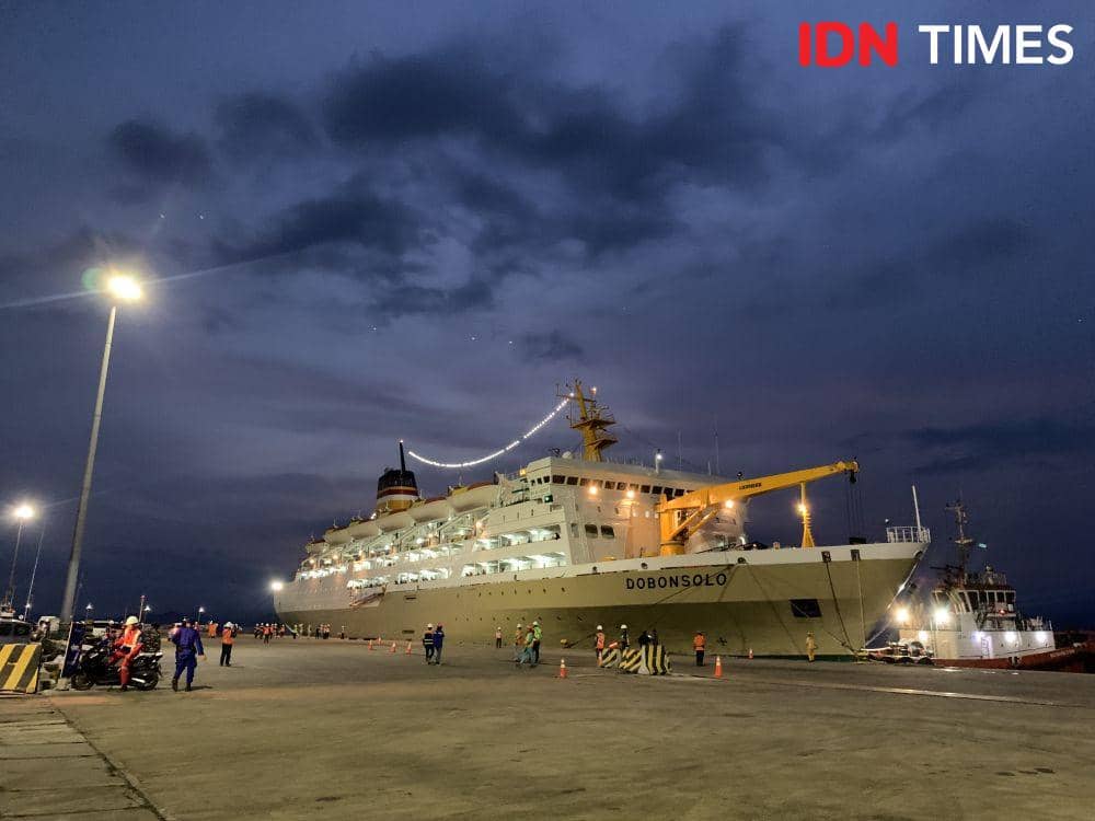 KM Dobonsolo. (IDN Times/Rohmah Mustaurida)