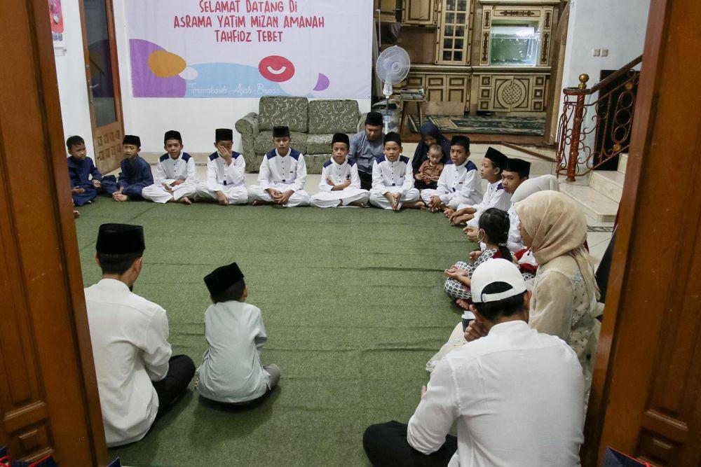 Erina Gudono buka bersama anak yatim (instagram.com/erinagudono)