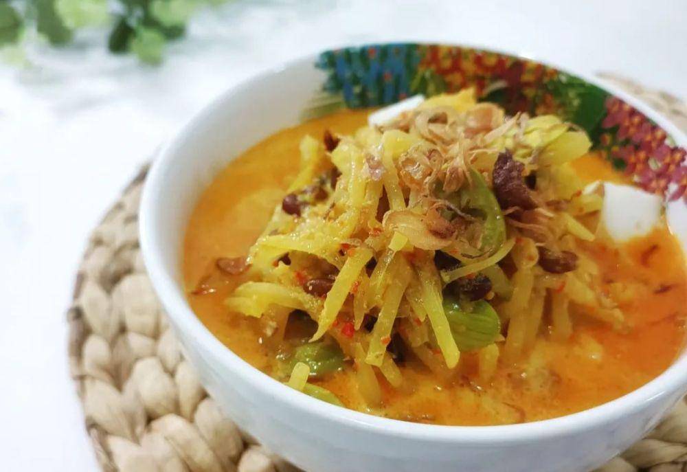 sayur pepaya muda (instagram.com/azaleakitchen.officiall)