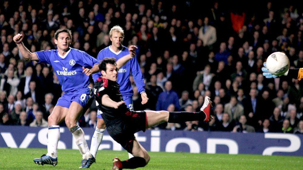 Bayern Munich kalah dari Chelsea pada perempat final Liga Champions 2004/2005. (chelseafc.com)