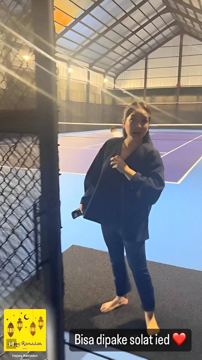 potret lapangan tenis pribadi Raffi Ahmad yang baru jadi (instagram.com/raffinagita1717)