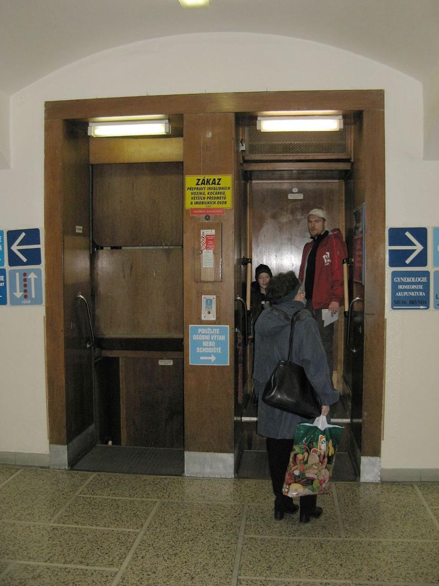 Keajaiban Paternoster, Lift Tanpa Henti yang Selalu Berputar