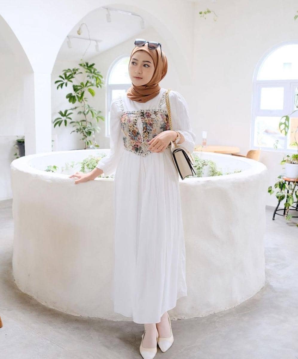 Sari Endah Pratiwi (instagram.com/saritiw)