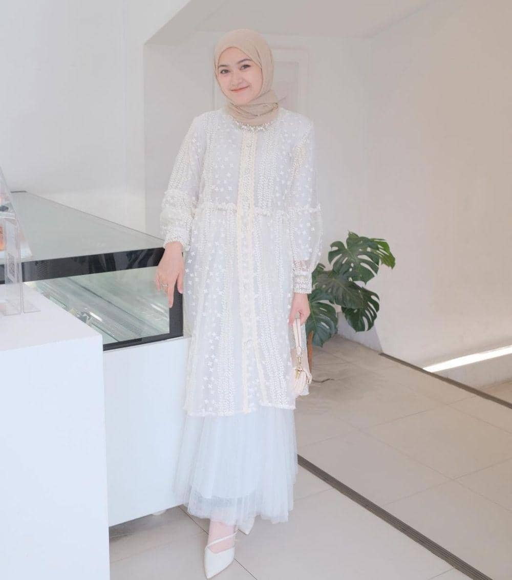 Sari Endah Pratiwi (instagram.com/saritiw)