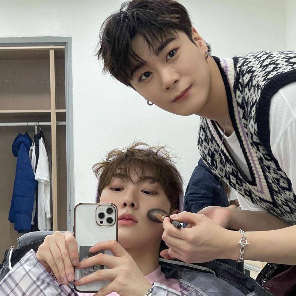 potret kenangan Moonbin dengan member ASTRO (instagram.com/ddana_yoon)
