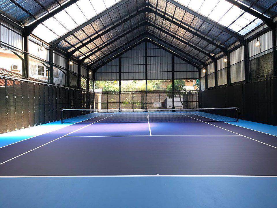 potret lapangan tenis pribadi Raffi Ahmad yang baru jadi (instagram.com/raffinagita1717)