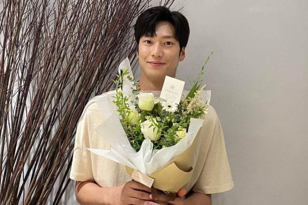 Potret Na In Woo (instagram.com/10042n00)