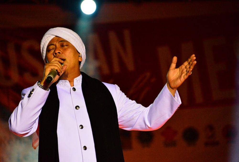 foto opick saat bernyanyi (flickr.com/ Komnas Untuk Kemanusiaan)