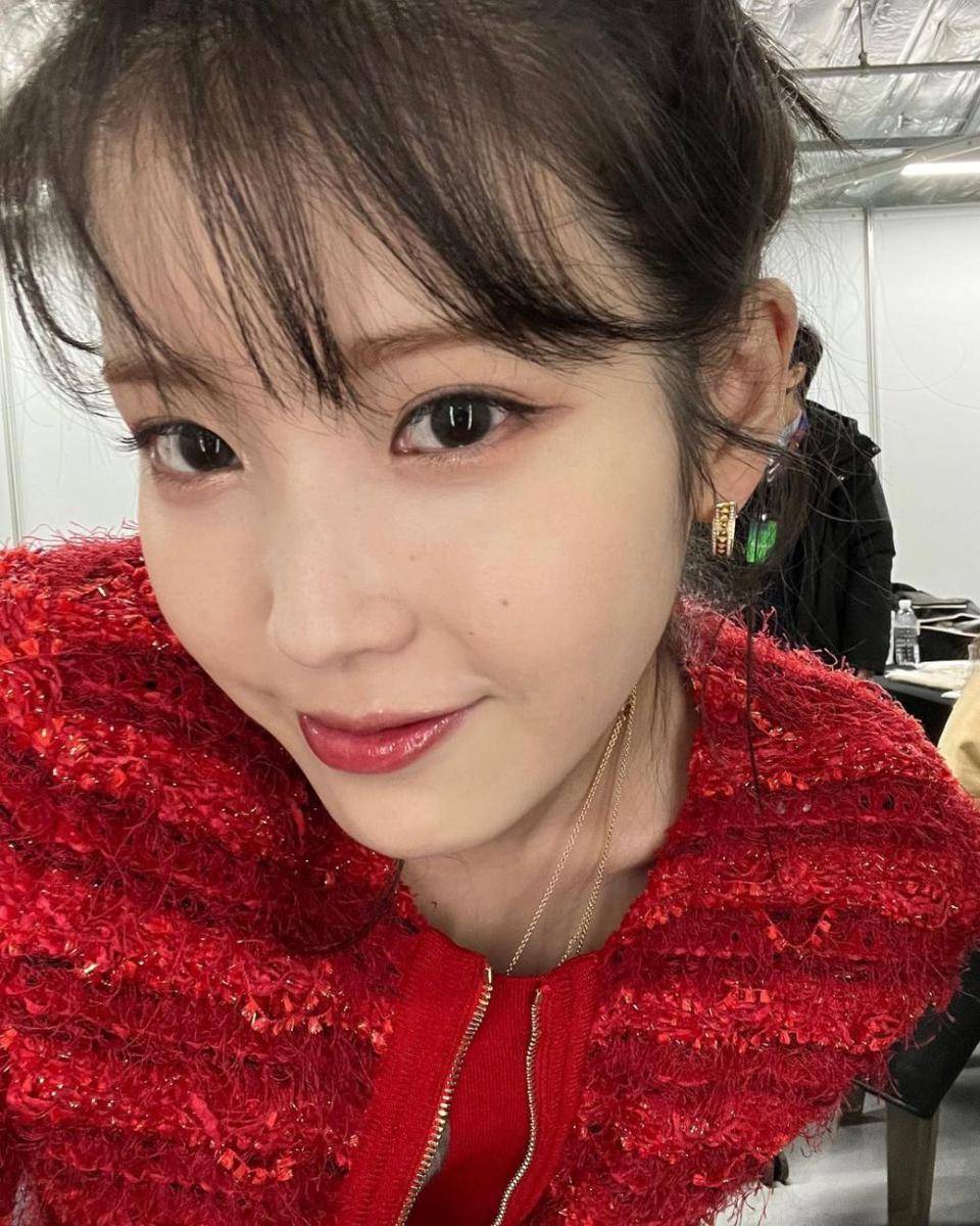 IU (instagram.com/dlwlrma)