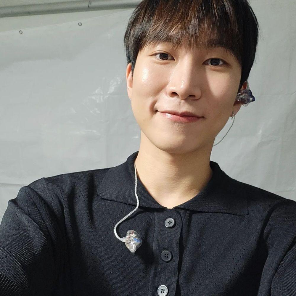 Eunkwang BTOB (instagram.com/btob_silver_light)
