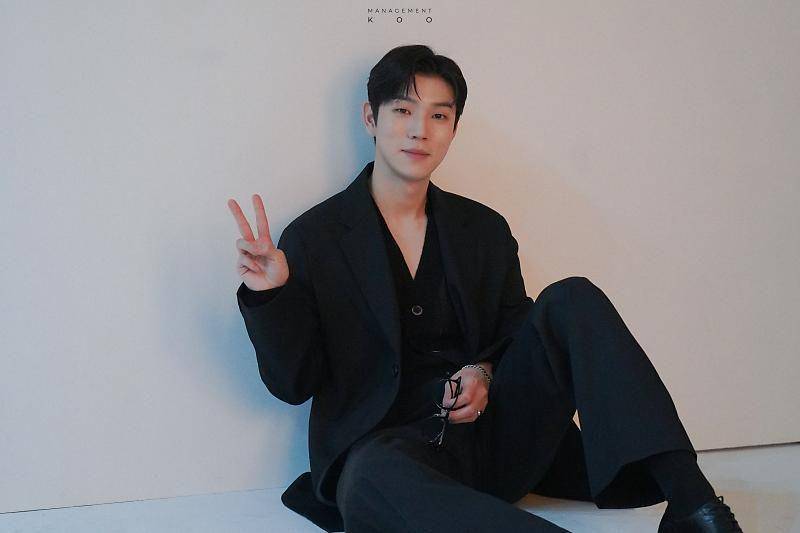 Yoo In Soo (post.naver.com/매니지먼트구)