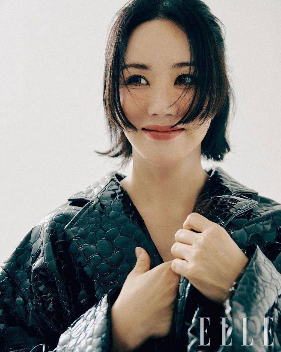 Uhm Jung Hwa (instagram.com/umaizing)