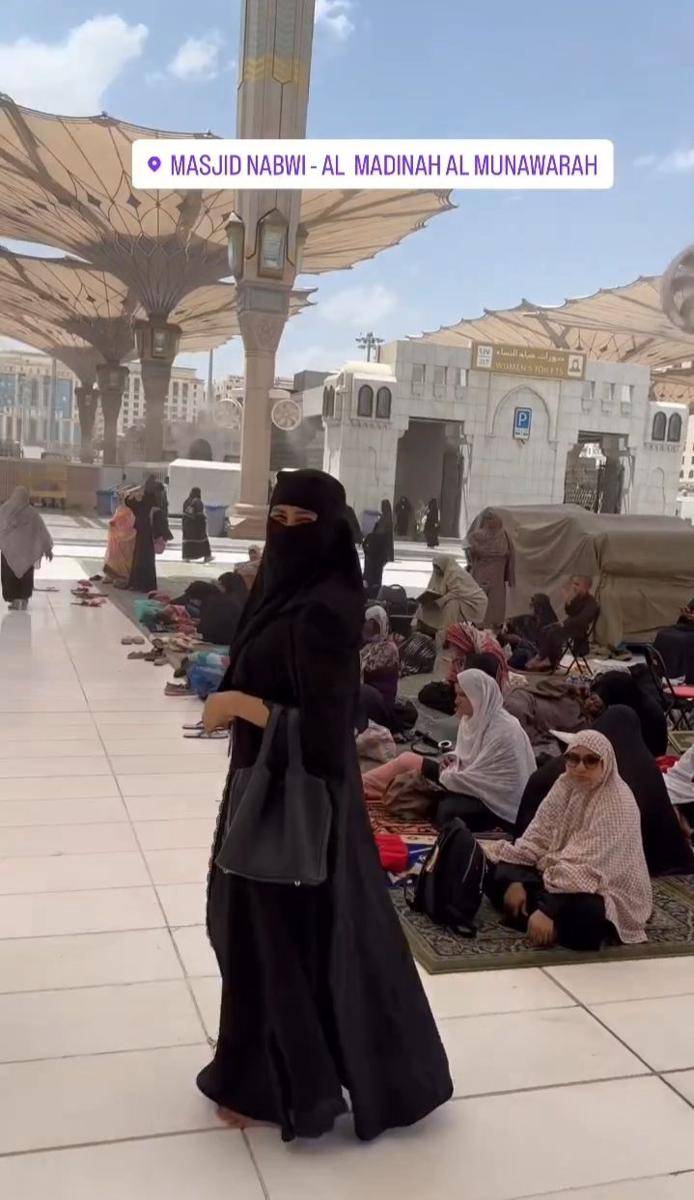 potret Isa Zega umrah (instagram.com/zega_real)