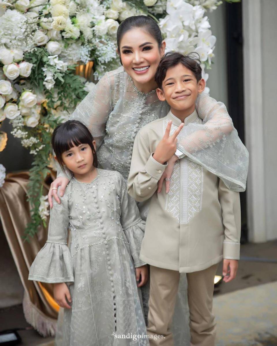 artis yang bercerai dengan dikaruniai dua anak (instagram.com/nindyayunda)