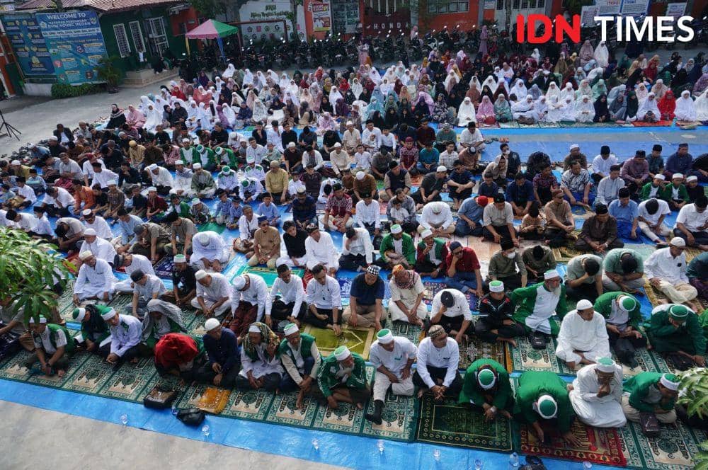 Jemaah Padati Salat Idul Fitri Muhammadiyah di Medan