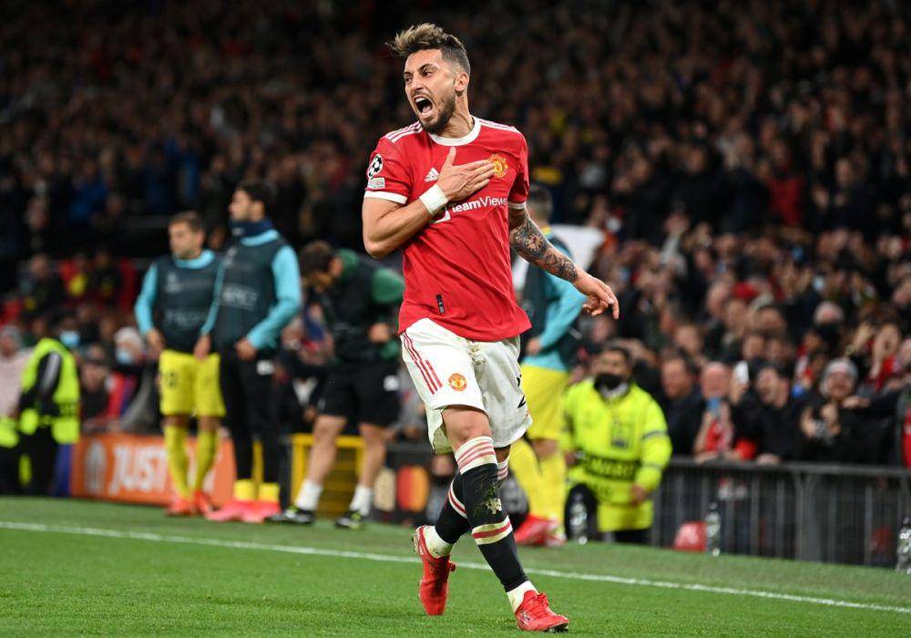 Alex Telles (twitter.com/ChampionsLeague)