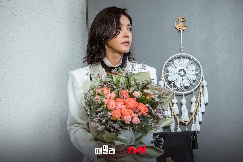 still cuts drama Family: The Unbreakable Bond (instagram.com/tvn_drama)