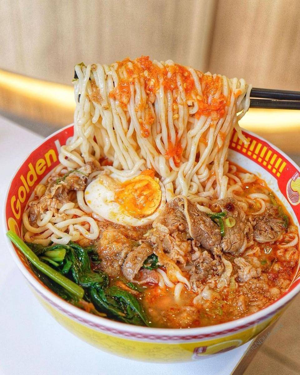lamian extra spicy beef (instagram.com/goldenlamian)