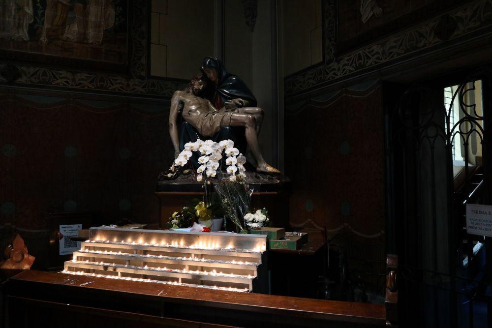 potret patung Pieta di bagian dalam Gereja Katedral Jakarta (dok.pribadi/Dodi Wijoseno)