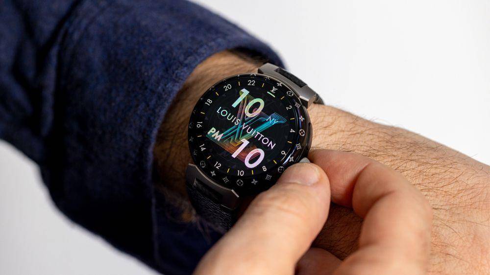 Louis Vuitton Tambour Horizon Light Up (dok. Louis Vuitton)