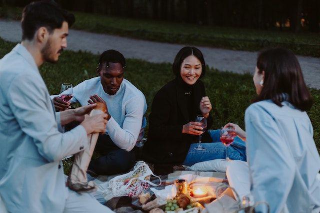5 Trik Membuat Quality Time Bersama Sahabat di Tengah Jadwal Padat