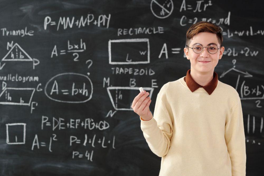 ilustrasi siswa yang percaya diri (pexels.com/Max Fischer)