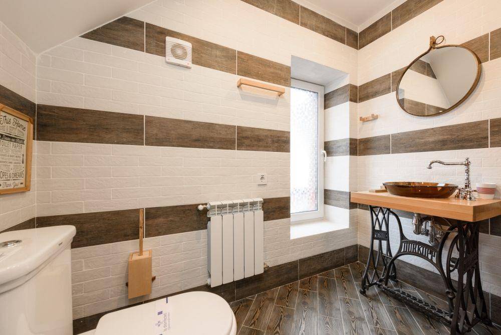 ilustrasi jendela kamar mandi (pexels.com/Max Rahubovskiy)