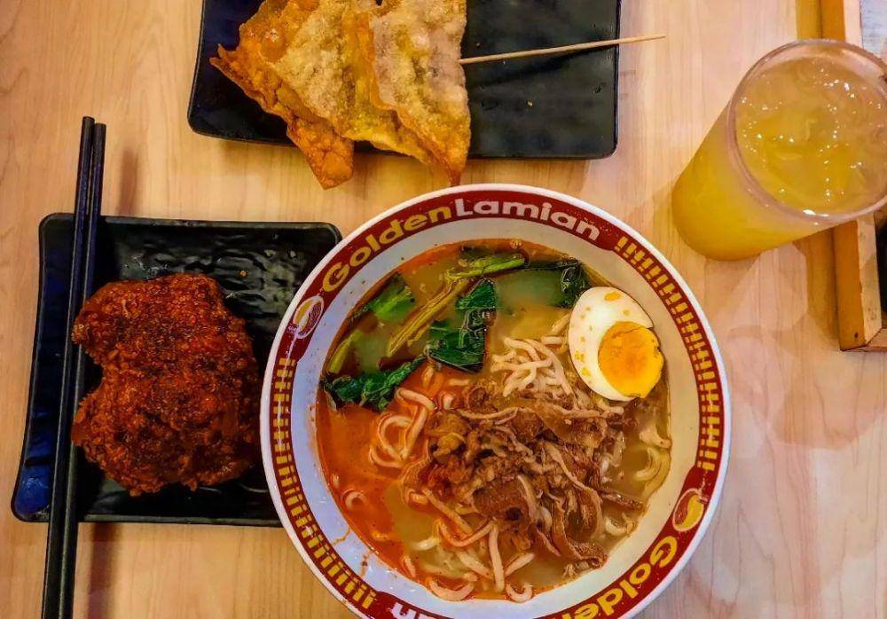 menu Golden Lamian (instagram.com/foody_pineapple)