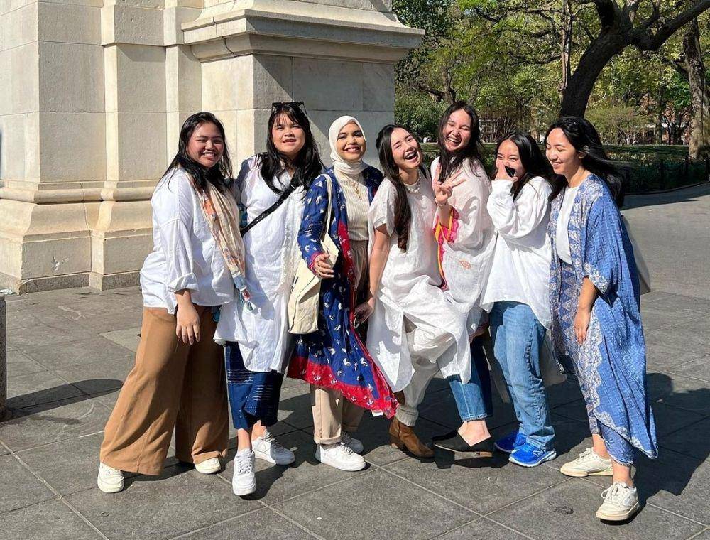 momen Lebaran Beby Tsabina di New York (instagram.com/bebytsabina)
