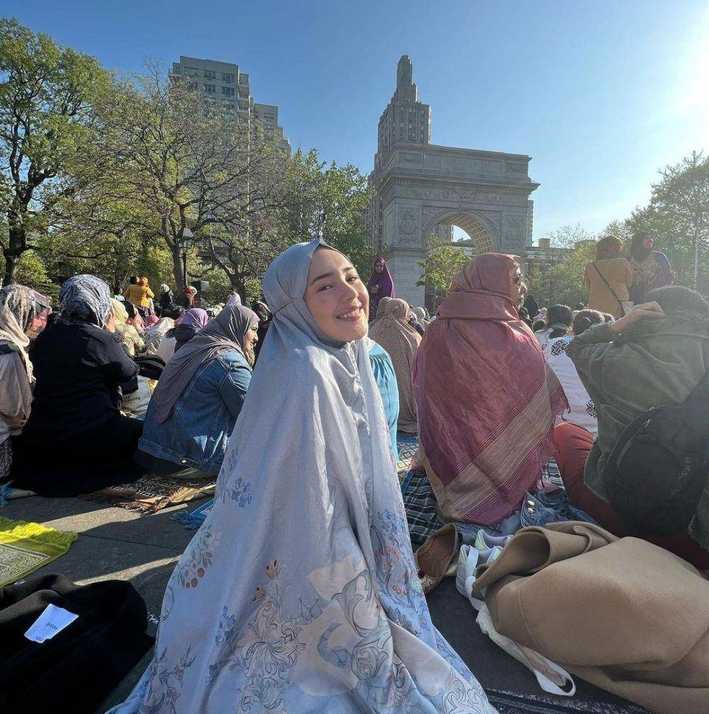 momen Lebaran Beby Tsabina di New York (instagram.com/bebytsabina)