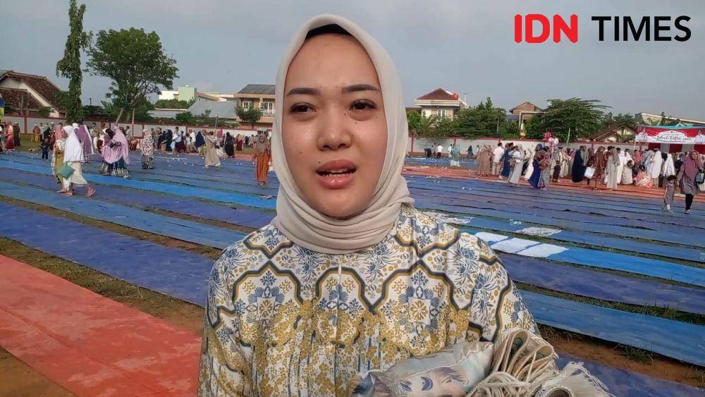 Warga Kota Bandar Lampung Salat Idul Fitri 1444 Hijriah di Stadion Mini Way Dadi, Sabtu (22/4/2023). (IDN Times/Martin L Tobing).