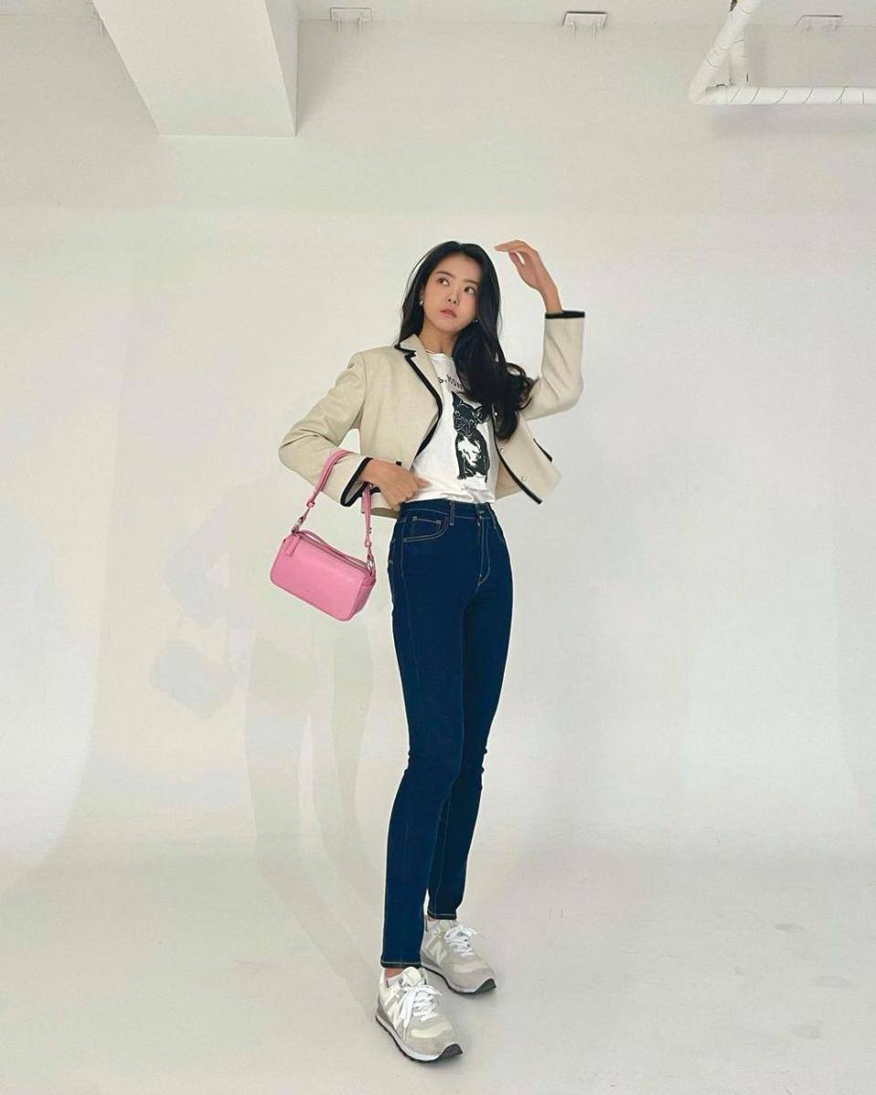 Lim Nayoung (instagram.com/nayoung_lim)