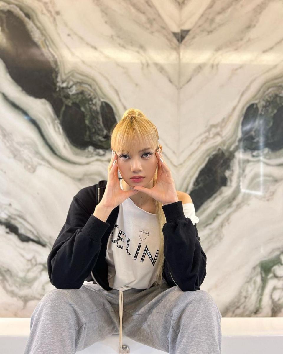 Lisa BLACKPINK (instagram.com/lalalalisa_m)