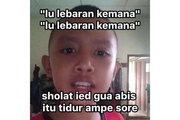 meme Lebaran gak ke mana-mana (twitter.com/mukaikhlas)