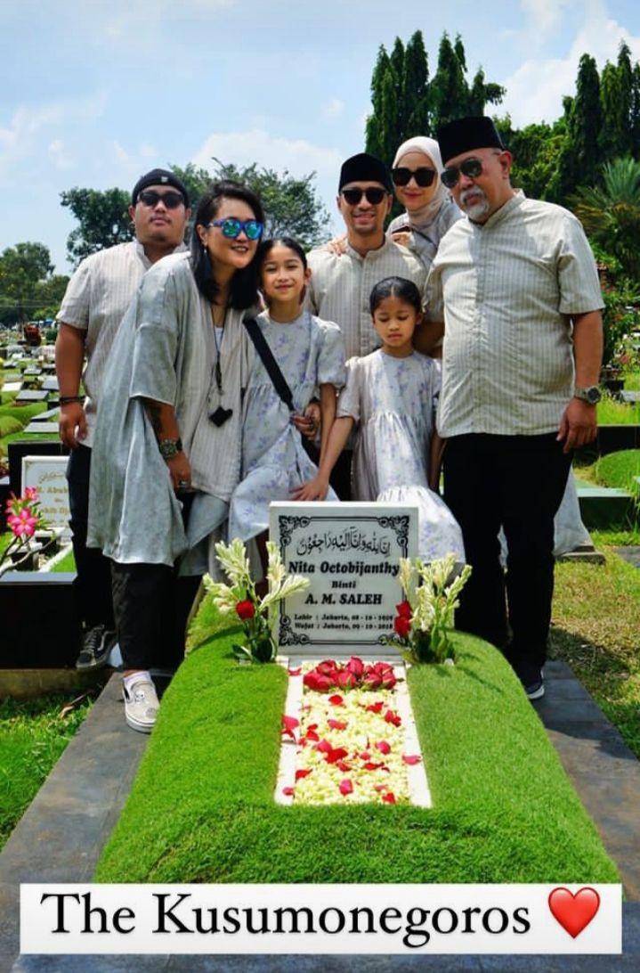 potret Indro Warkop rayakan Lebaran 2023 (instagram.com/indrowarkop_asli)