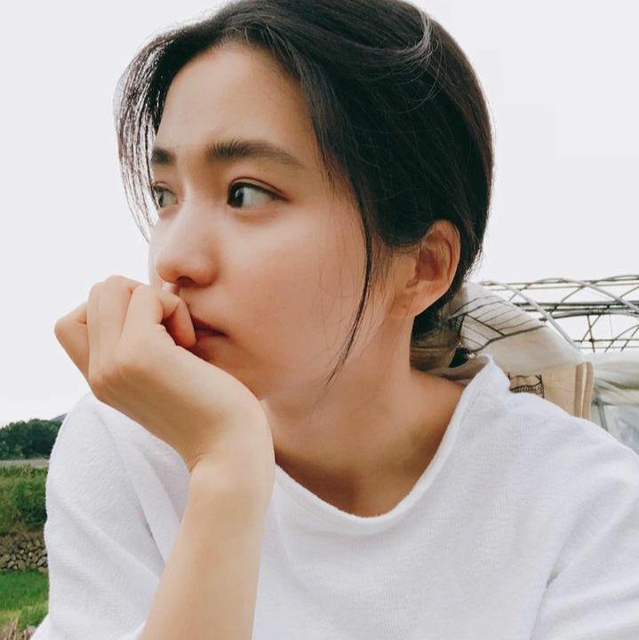 9 Potret Kim Tae Ri Awet Muda di Usianya yang ke-33, Bak Remaja!