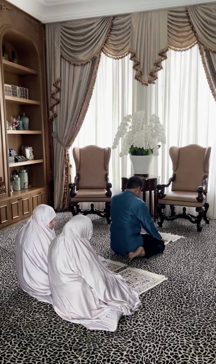 momen lebaran keluarga Mayangsari (instagram.com/mayangsari_official)