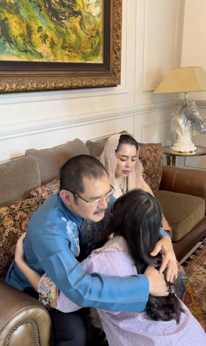 momen lebaran keluarga Mayangsari (instagram.com/mayangsari_official)
