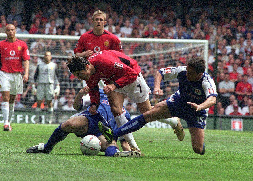 Manchester United melawan Millwall di final Piala FA 2003/2004. (twitter.com/MillwallFC)