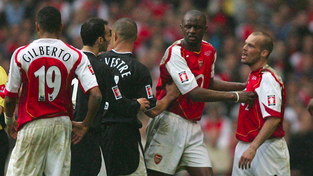 Manchester United melawan Arsenal di final Piala FA 2004/2005. (twitter.com/EmiratesFACup)