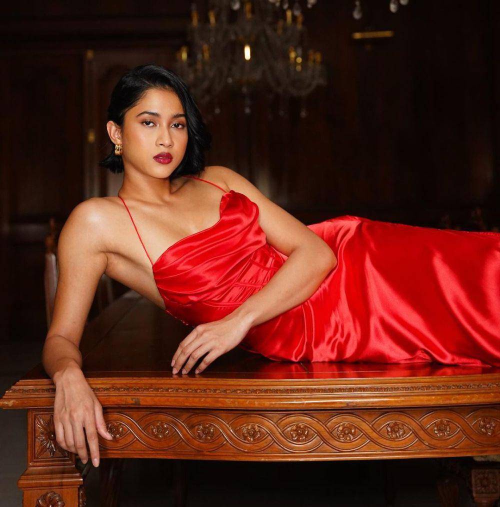 Aghniny Haque (instagram.com/aghninyhaque)