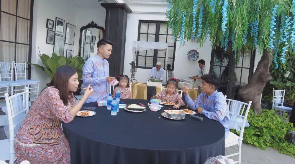 Ruben Onsu lebaran ke rumah Igun (YouTube.com/The Onsu Family)