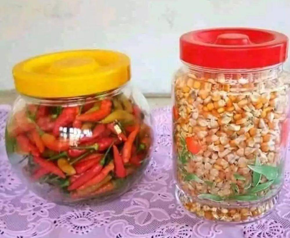 potret jebakan toples kue Lebaran (instagram.com/zonaretjeh)