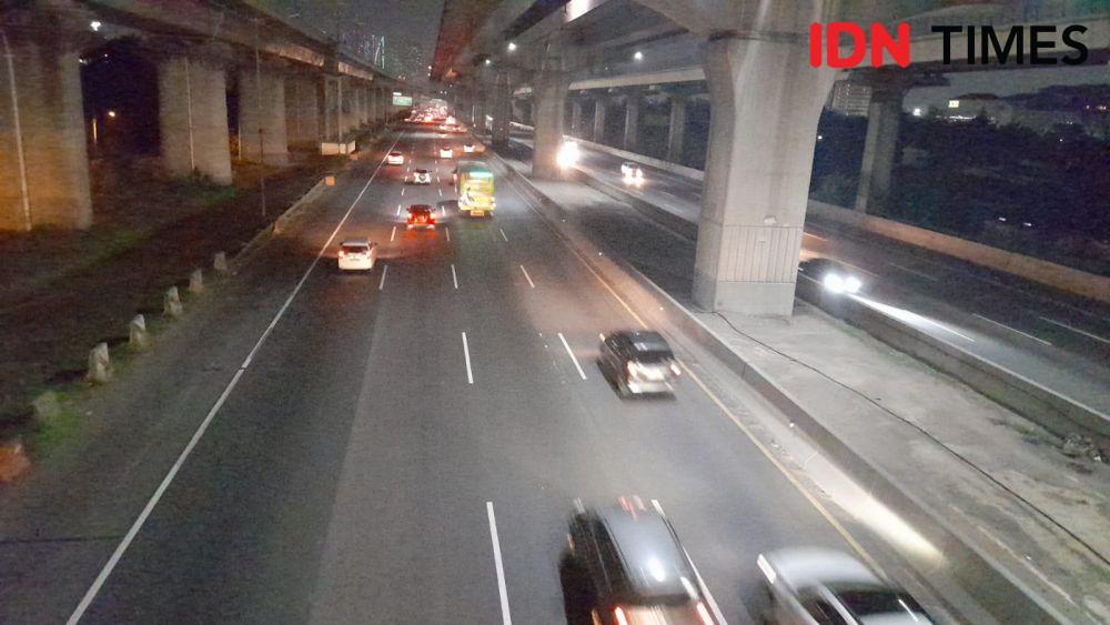 Situasi Tol Japek H+2 lebaran. (IDN Times/Imam Faishal)