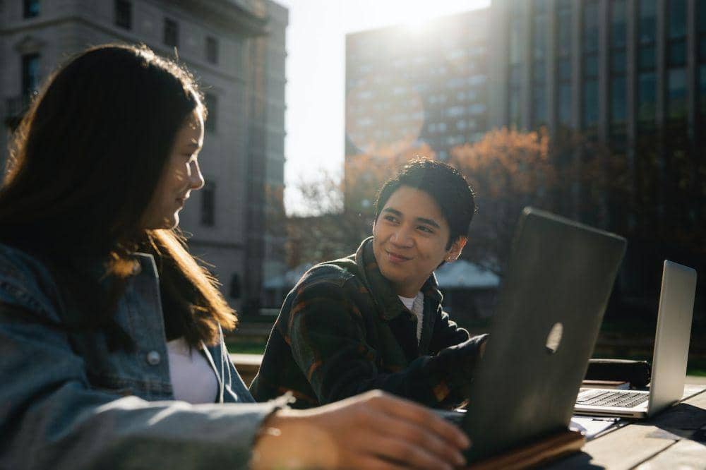 ilustrasi pendekatan (pexels.com/George Pak)