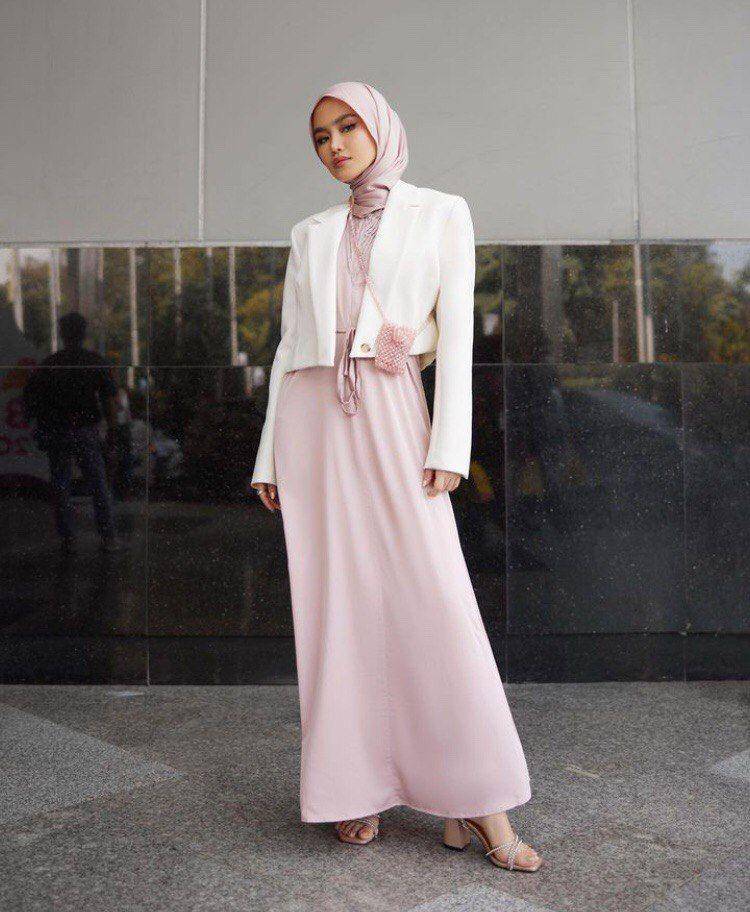 potret Fira Assegaf (instagram.com/sashfir)